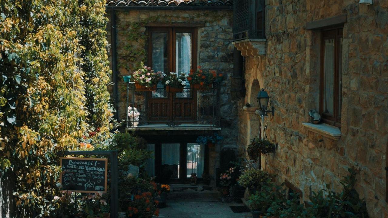 Donna VI Hotel Geraci Siculo Exterior photo
